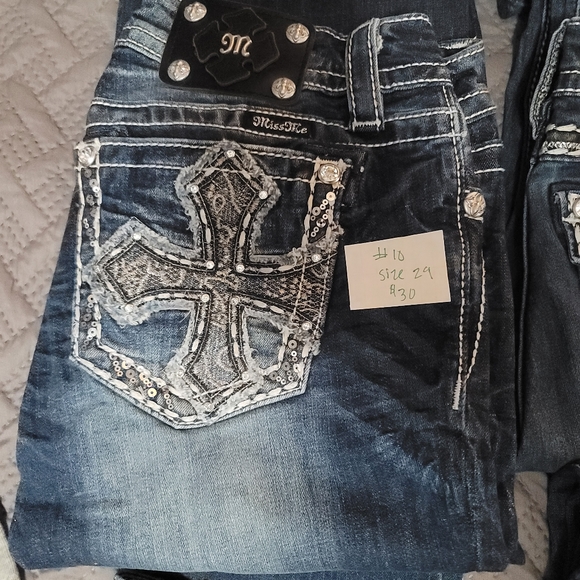 Jeans - Picture 2 of 8